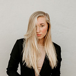 Арина Мельникова